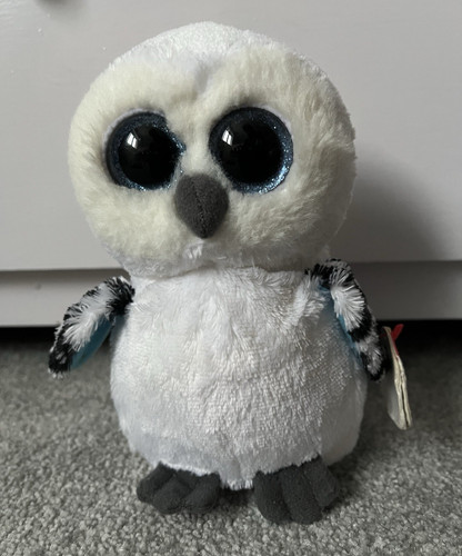 Beanie boos spells the - ty,