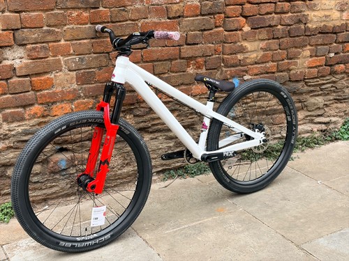 Hardtail heaven dirt jump - 26",