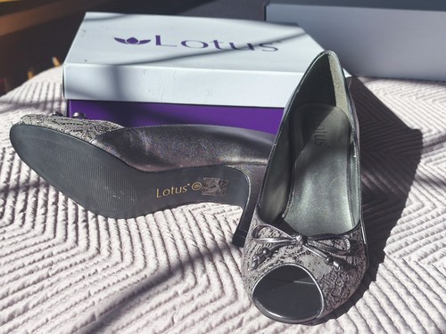 Womens shoes with - , matching