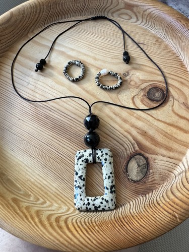 Gemstone necklace and stretchy - necklace,