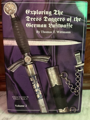 Exploring the dress - daggers, of