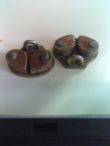Tufnol cam cleat - x, with