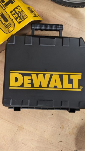Dewalt 18v drill with case - 18v,