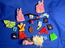 Bratz various fashion pack