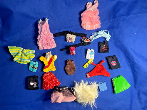 Bratz various fashion - , pack