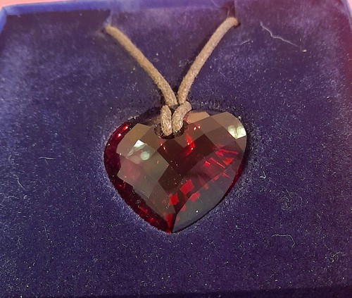 Genuine swarovski red - red, crystal