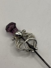 BEAUTIFUL SILVER AND AMETHYST MOUNTED ANTIQUE HAT PIN  BY ADIE & LOVEKIN  (A842)
