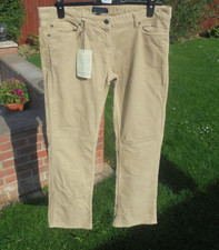 BODEN Low rise boot cut  cord