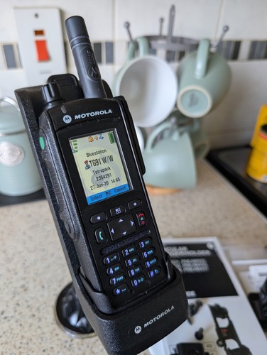 Motorola mtp6650 tetra radio - motorola,