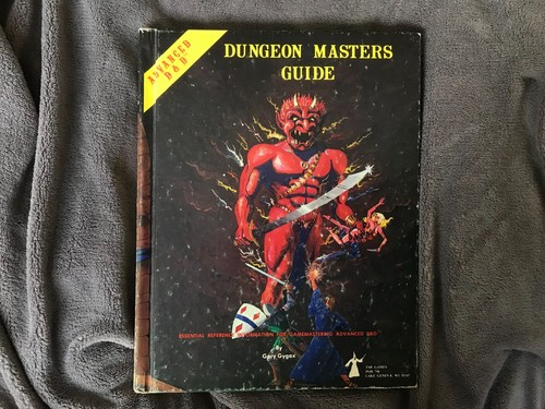 Dungeon masters guide - dungeon,