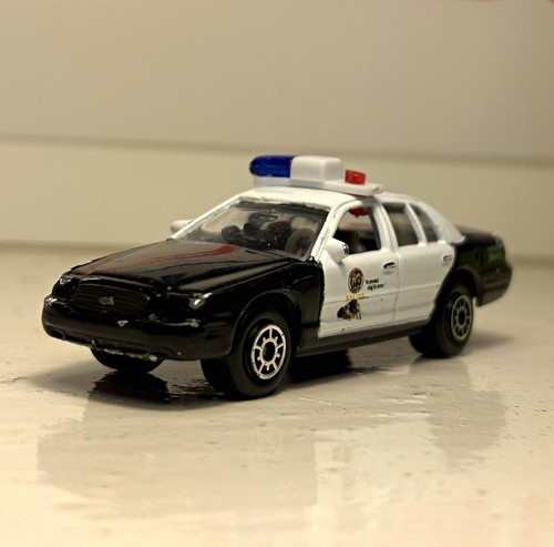 Welly ford crown victoria 1999 - victoria,