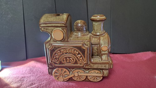 Lovely fun tremar pottery - lovely,