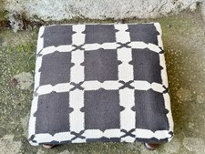 VINTAGE FOOTSTOOL WOOD LEGS