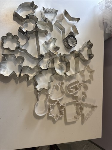 Assorted metal plastic - assorted, metal/plastic