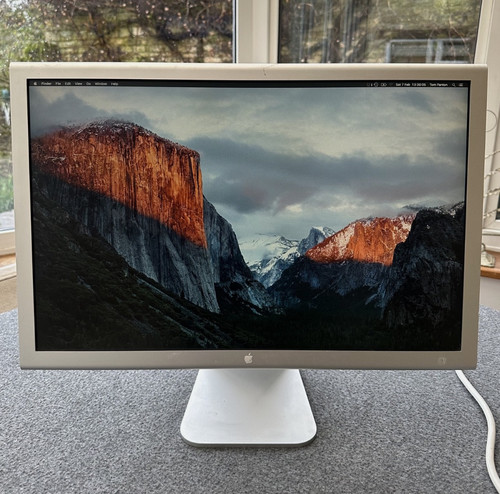 Apple cinema display - display, 23"