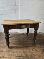 Victorian Scrub Top Prep Table