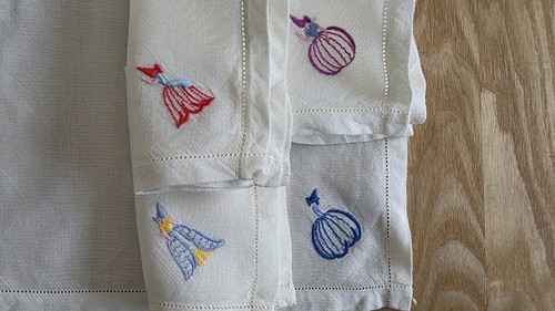 Vintage creamy white - x4,