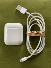 Apple AirPods 1st + 2nd Gen