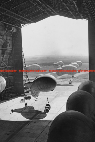 F010431 barrage balloon waaf - f010431,