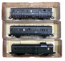 TRIX HO 3578, 3579 & 3760 3 Short 4 Wheel Passenger Coaches- Boxed
