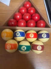 vintage old snooker/pool balls