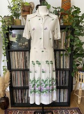 Vintage 1970s Dagger Collar Italian Lily Print Dress