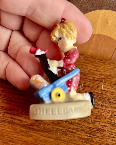 Collectible ovaltine figure - ovaltine,