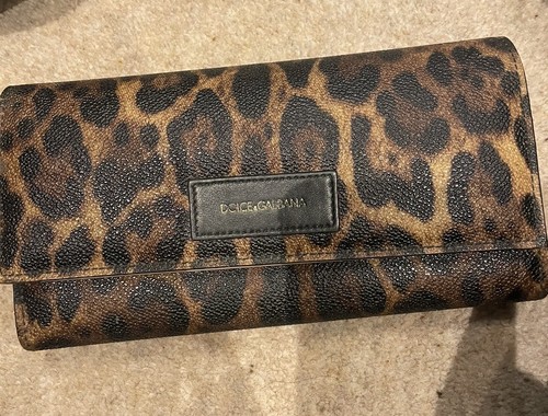 And handbag - handbag,