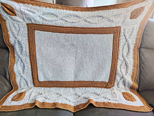 Cable knit knitted throw - knit,