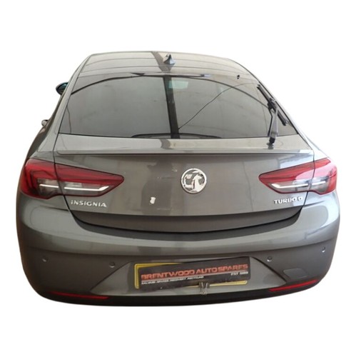 Vauxhall insignia tailgate - vauxhall,