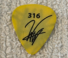 Wolfgang Van Halen Signature