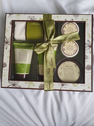 Bath body gift set - body, flowers