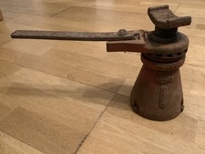 Shelley screw thread ratchet jack + handle LJ210 landrover series 1, 2 , 2A red