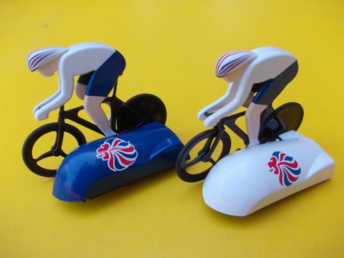 Micro scalextric pair - scalextric, of