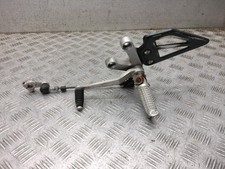 2002 SUZUKI GSXR 600 K2 600 K2 LEFT FRONT PEG  HANGER