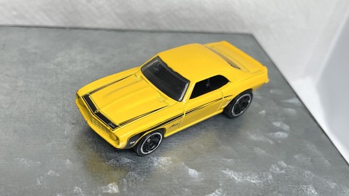 Hot wheels copo camaro - hot,