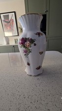 Royal Albert Old Country Roses Bone China Vase 23cm Floral Design