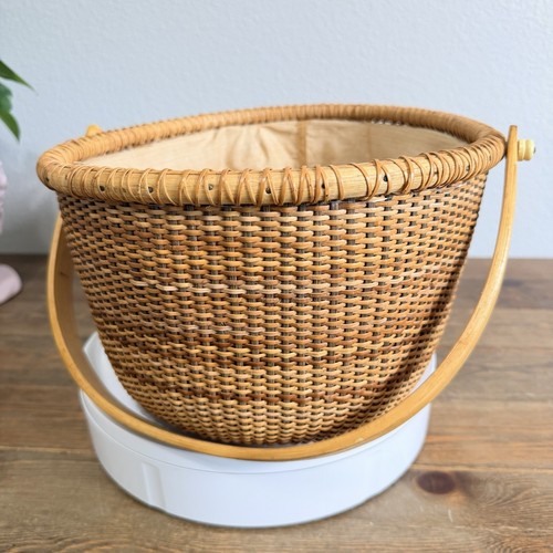 Vtg oval woven - vtg, 13"