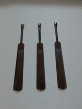 🇬🇧🔥 3 x Small Metal U