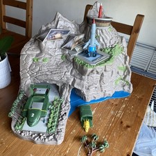 Thunderbirds Tracy Island Interactive Play-set with vehicles  