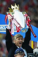 ARSENE WENGER - ARSENAL - PREMIER LEAGUE TROPHY LIFT  - A4 PHOTO