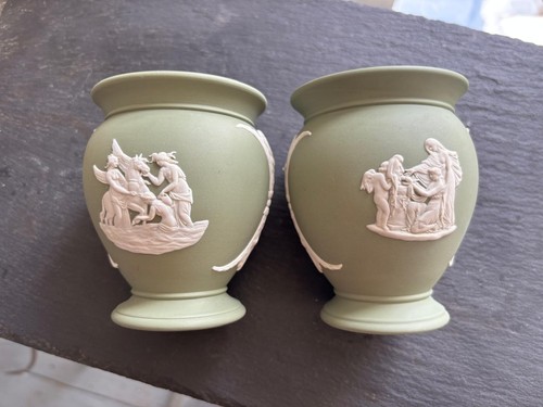 Couple the same vintage - a,