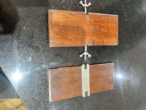 Flower press made from solid - flower,