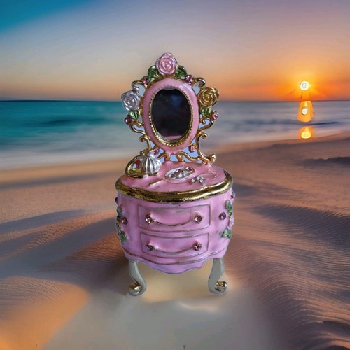 Pink dresser trinket - trinket, box
