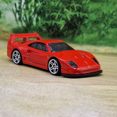 Hot wheels ferrari f40 - hot,
