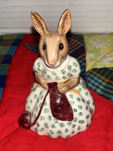 1974 bunnykins busy needles - busy,