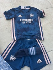 Emirates Fly Better Adidas