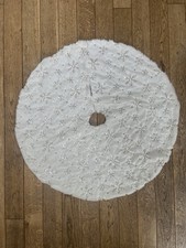 White with Gold Snowflakes Christmas Tree Skirt 90cm Round