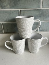 Fox and ivy chantilly mugs x 3 white embossed tall mugs 