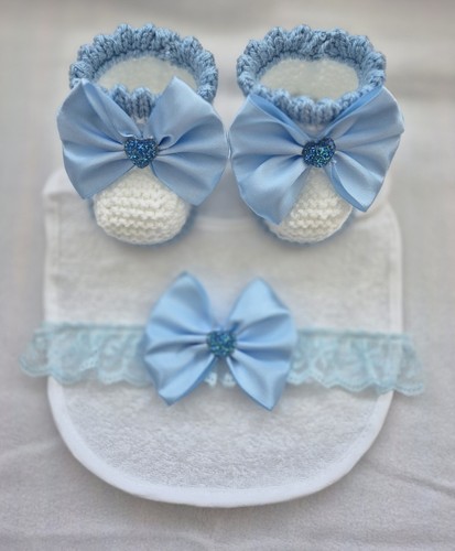 Romany baby booties and bib - baby,